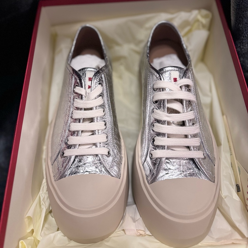 Authentic Marni sneaker